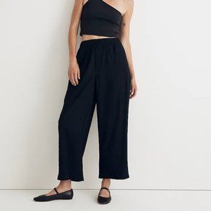 Crinkled Crepe Straight-Leg Crop Pants